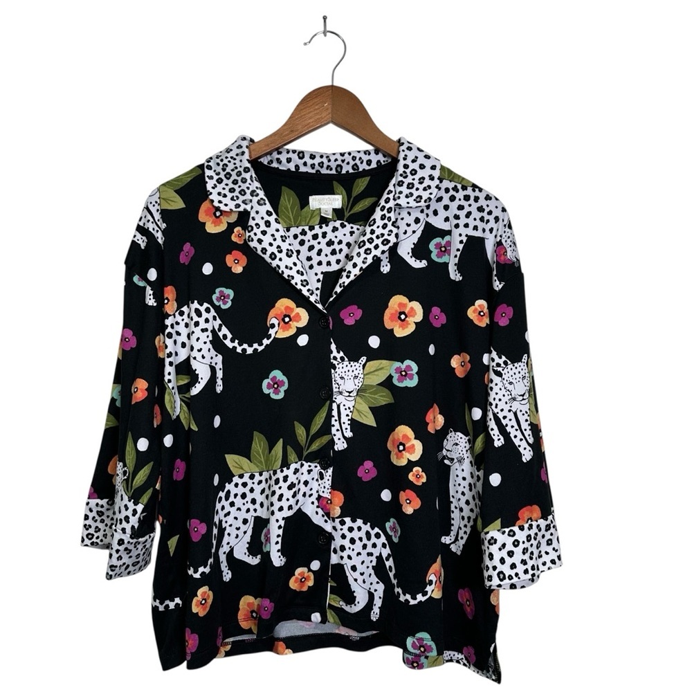 Women’s Medium Black Colorful Tropical Cheetah Print Sleep Shirt